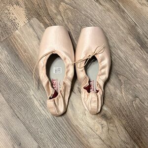 Merlet new pointe shoes Lena 19C HV
